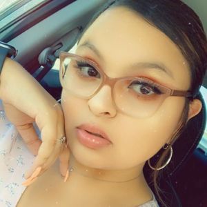 Meet your Posher, Ariana